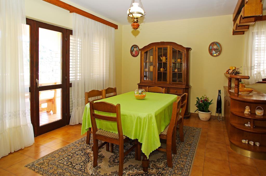 Apartments Julija Vela Luka Oda fotoğraf